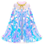 Foto detalhada da capa infantil de sereia, mostrando seu efeito de escamas cintilantes e acabamento delicado.