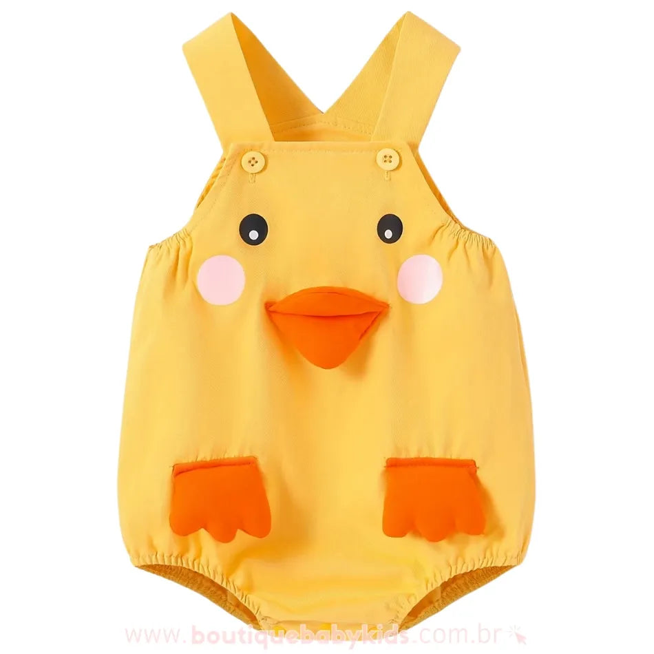 Body bebê jardineira temática patinho completo, com estampa divertida e acabamento impecável – Boutique Baby Kids.