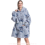 Cobertor de Vestir Adulto Guaxinim Travesso Oversized Azul - Boutique Baby Kids