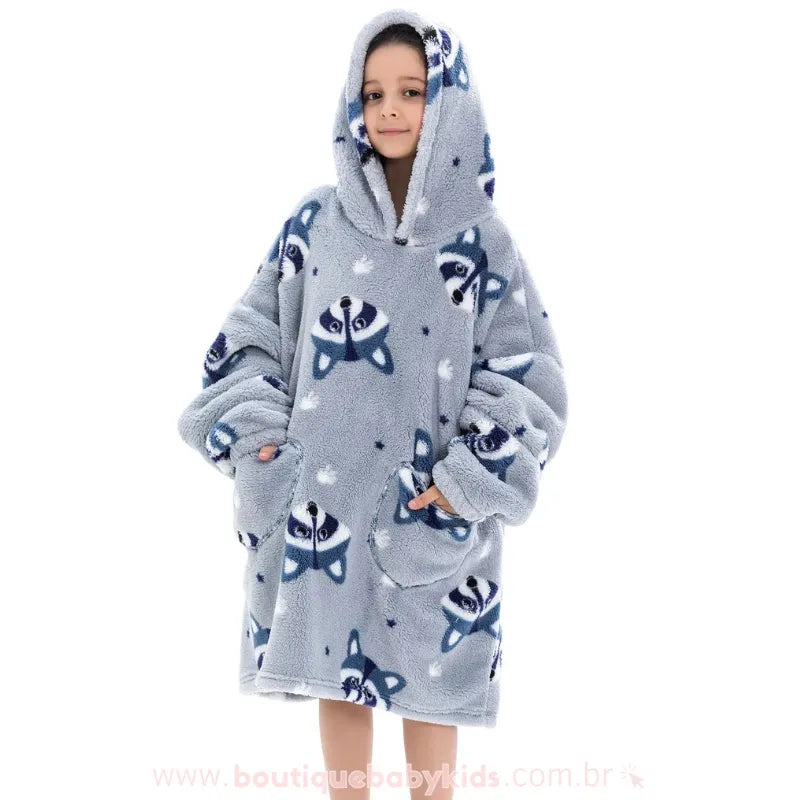 Cobertor de Vestir Infantil Guaxinim Travesso Oversized Azul com Capuz  - Boutique Baby Kids