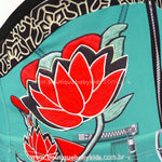 Detalhe da estampa do top da Fantasia Guerreira do K-Pop Zoey