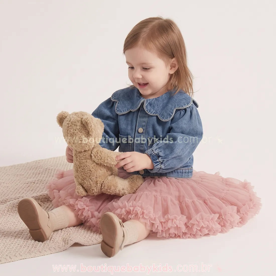 Jaqueta Infantil Jeans Gola de Pétalas com Manga Bufante - Boutique Baby Kids