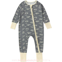 Imagem frontal do macacão bebê Construindo Sonhos, com punhos amarelos e zíper central. - Boutique Baby Kids