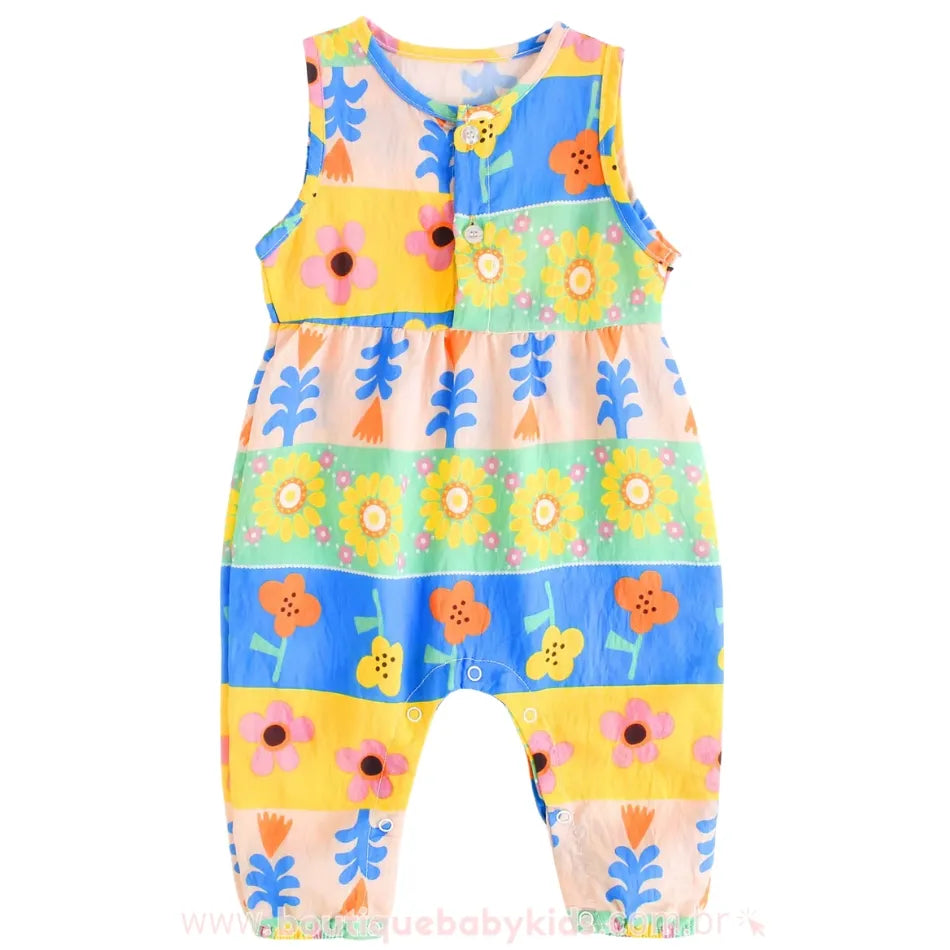Macacão bebê feminino em viscose com estampa de flores coloridas e fechamento por botões. - Boutique Baby Kids