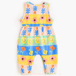 Parte de trás do macacão bebê sem mangas com estampa floral viva e tecido confortável. - Boutique Baby Kids