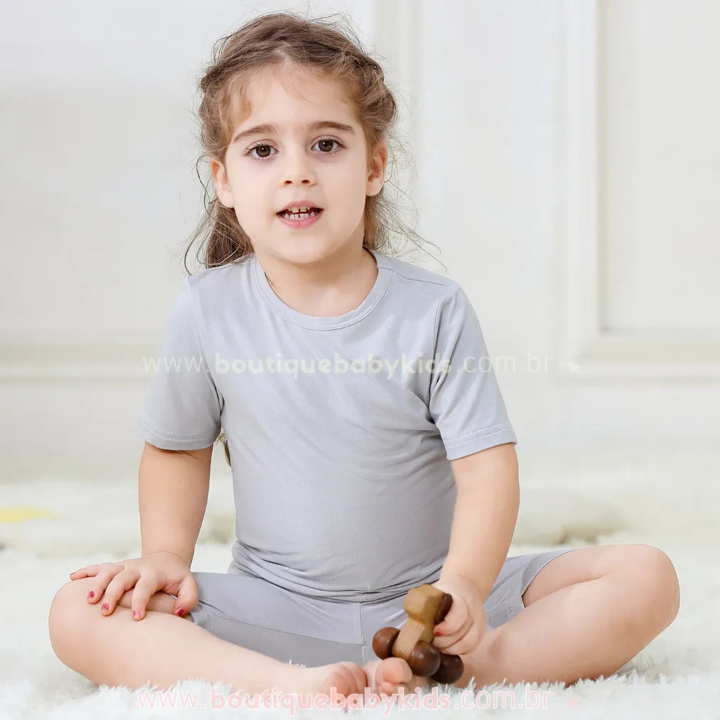 Pijama Infantil Curto Bamboo Soft em Fibra de Bambu Cinza - Boutique Baby Kids 