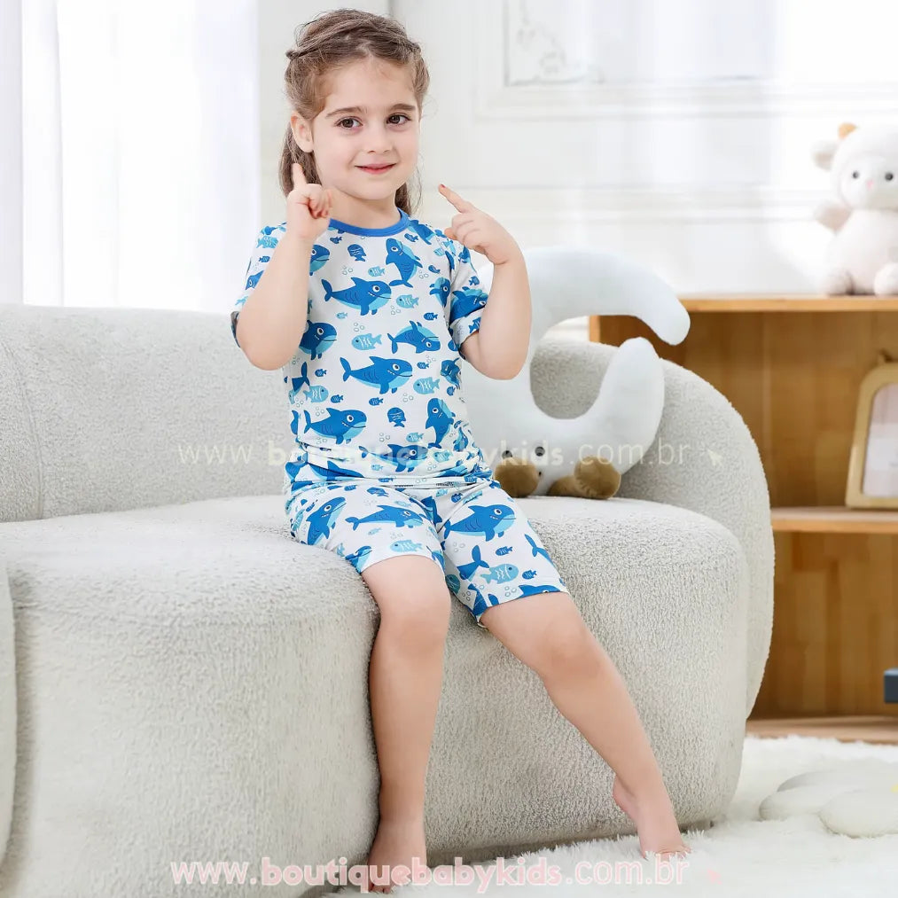 Pijama Infantil Curto Tubarãozinho Azul em Fibra de Bambu - Boutique Baby Kids