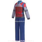 Vídeo demonstrativo do Conjunto Infantil Temático Ryder Patrulha Canina, exibindo detalhes da jaqueta de mangas longas com estampa inspirada no uniforme do personagem, fechamento em zíper e gola arredondada. A calça azul complementa o look, com modelagem confortável e elástico na cintura. As imagens no vídeo mostram diferentes ângulos do conjunto, destacando a qualidade do tecido e o design autêntico para os pequenos fãs da Patrulha Canina.