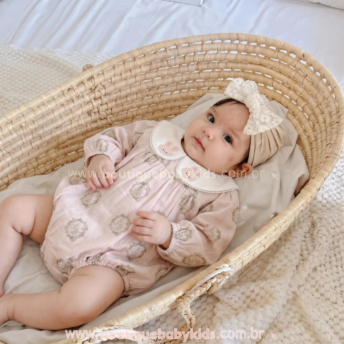 Romper Pimpão Bebê Jardim da Coelhinha Rosa com Gola Bordada - Boutique Baby Kids 