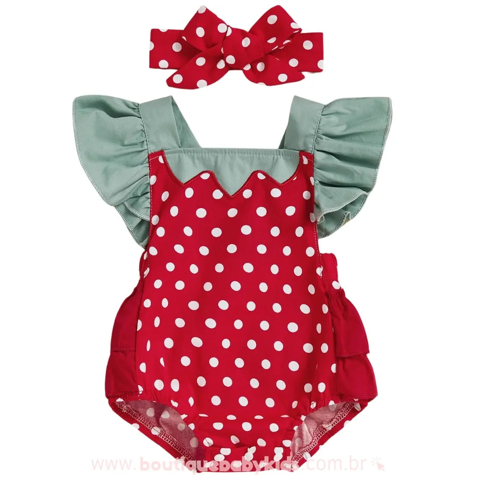 Romper temático de morango visto de frente em fundo branco com a faixa posicionada acima