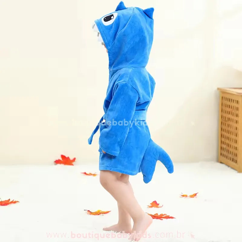 Roupão Infantil Temático Tubarãozinho do Mar com Capuz 3D Azul - Boutique Baby Kids 