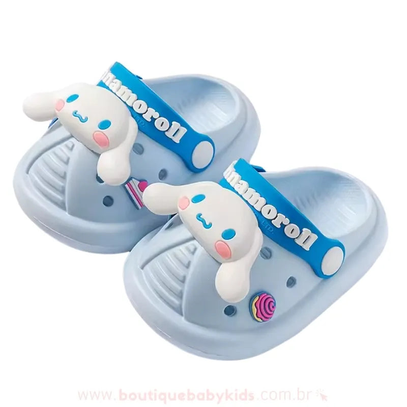 Sandália Infantil Crocs Temática Personagens Sanrio Cinnamoroll Azul - Boutique Baby Kids