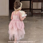 Vestido Infantil de Fadinha Jardim de Pétalas Rosa com Tule - Boutique Baby Kids