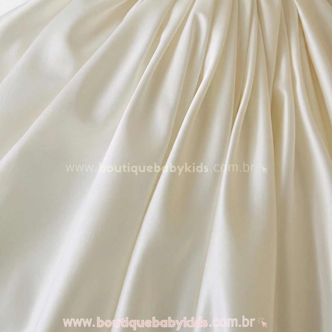Tecido do Vestido Infantil Pérola Off-White com Gola Boneca e Saia Balonê - Boutique Baby Kids