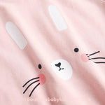 Conjunto Bebê Estampa Coelhinha com Tapa Fralda Rosa - Boutique Baby Kids