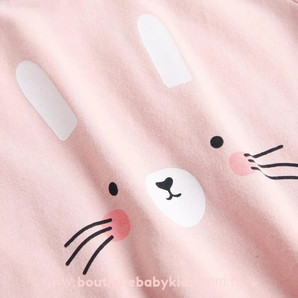 Conjunto Bebê Estampa Coelhinha com Tapa Fralda Rosa - Boutique Baby Kids